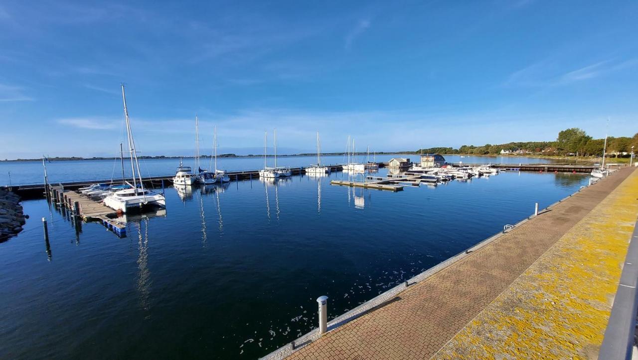 Ferienwohnung Im Uhlenhuus Wiek auf Rügen Zewnętrze zdjęcie