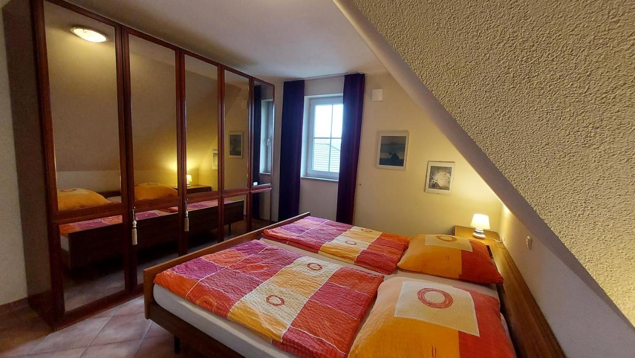 Ferienwohnung Im Uhlenhuus Wiek auf Rügen Zewnętrze zdjęcie
